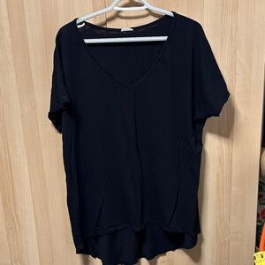 Black V-neck Shirt XL